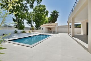  Maison � vendre 4 pi�ces 165 m�