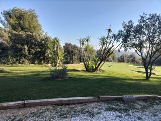  Maison  vendre 8 pices 340 m