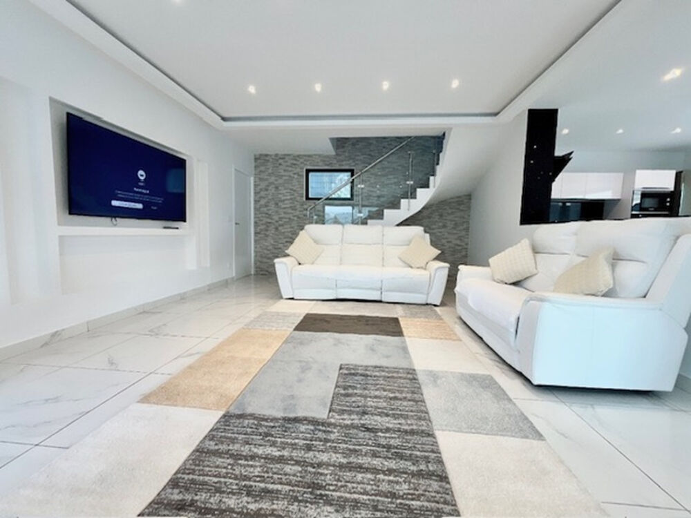 Vente Maison Magnifique maison de 2023 de 110 m² sur un terrain 3 faces de 350 m² Perpignan