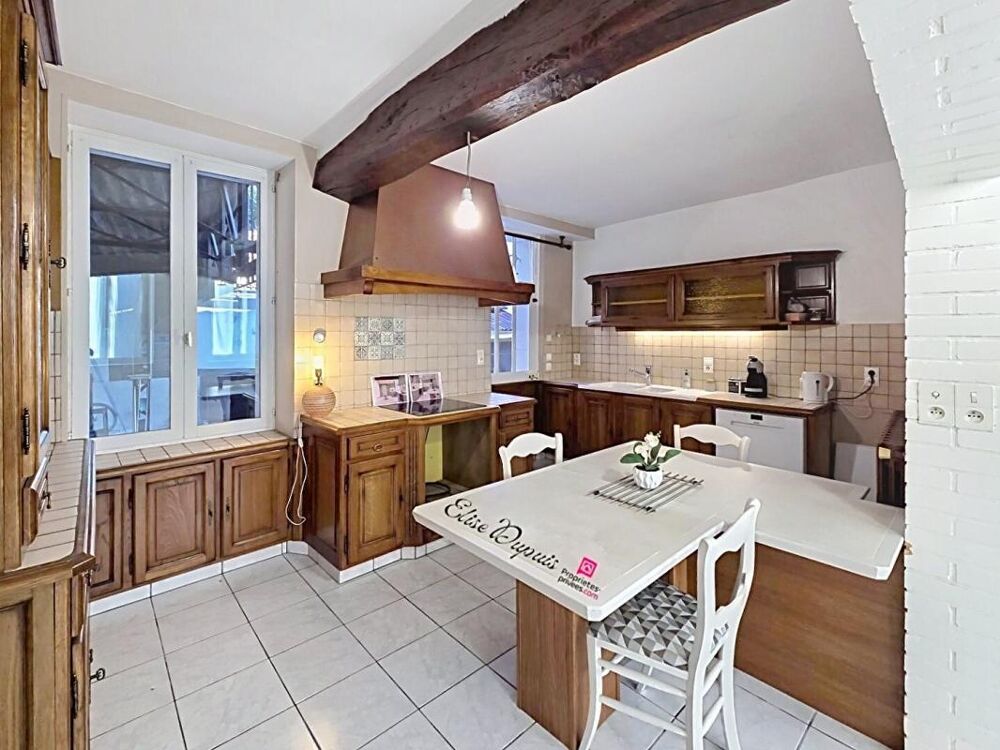 Vente Maison ESTISSAC - Bâtisse de caractère de 1815, 199 m² habitables et beau potentiel Estissac