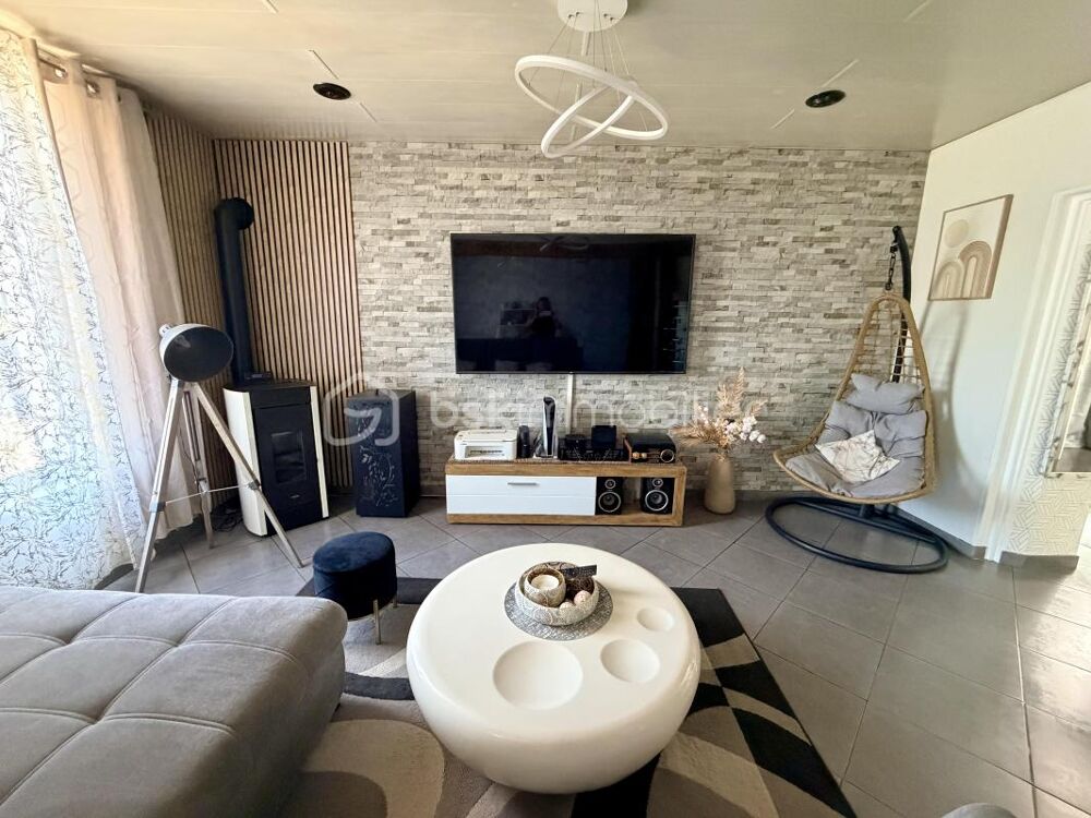Maison individuelle 5 pièces  113 m² avec terrain, piscine et dépendances - Lumes