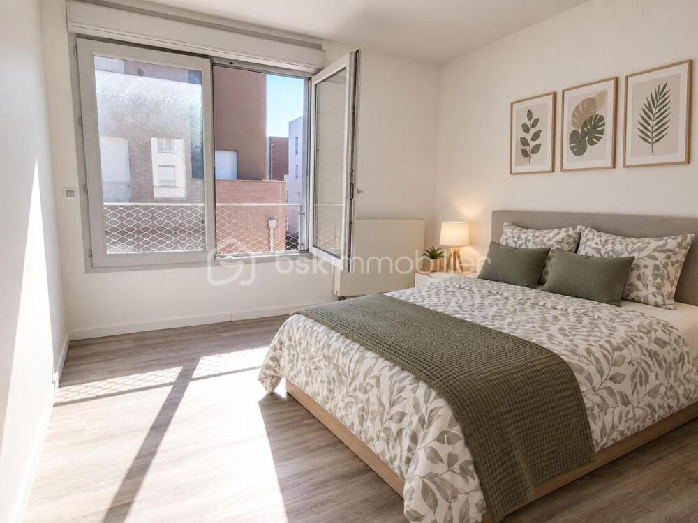 Vente Appartement 3 piéces, récent (2021) 5' métro 11, proche carnot + parking 275000 ! Romainville