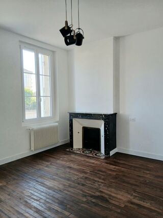  Maison à louer 3 pièces 101 m²
