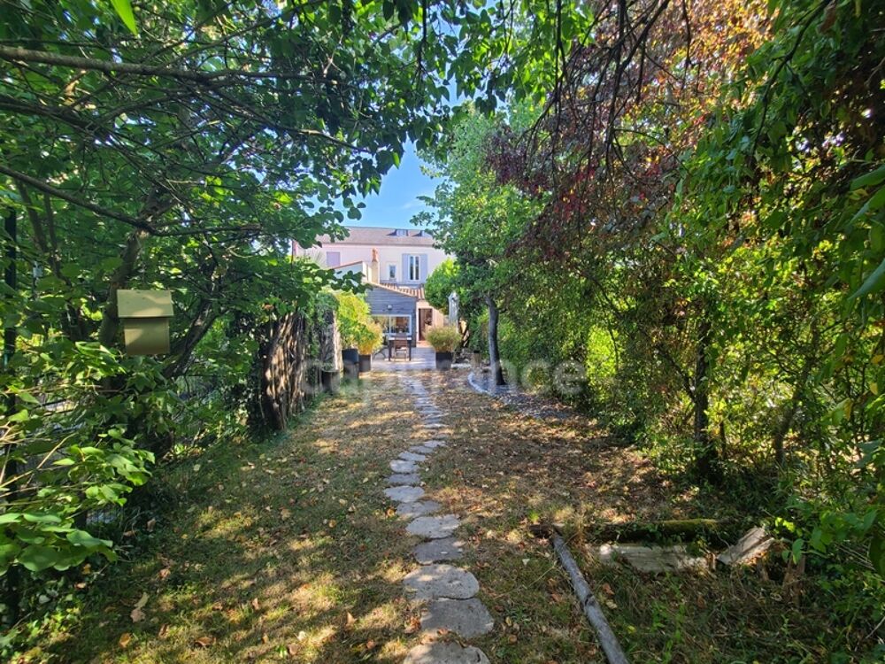 Vente Maison Maison à vendre sur Saintes Saintes
