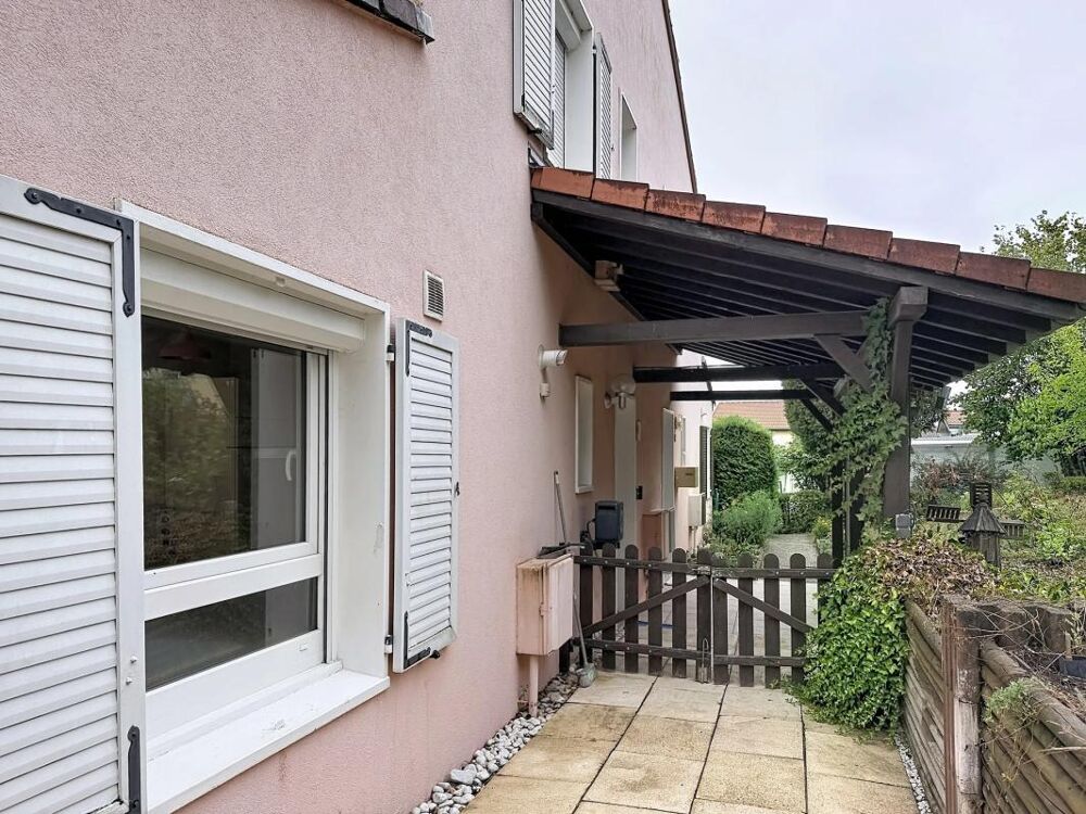 Vente Maison Maison rénovée de 93,68 m² avec jardin, terrasse, garage Sarreguemines