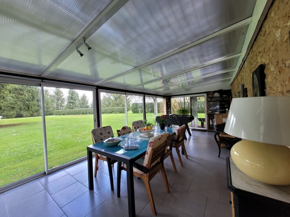 à vendre  Propriété/château La Douze (24330)