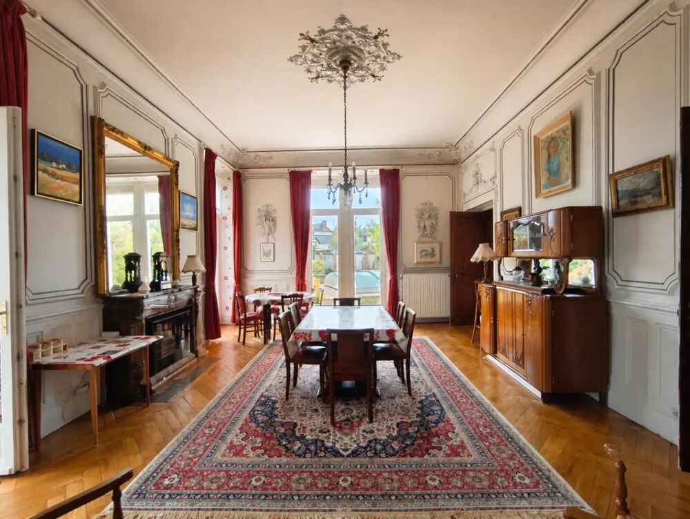 à vendre  Propriété/château Château-Gontier (53200)