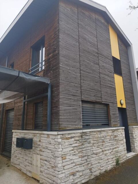   RHONE 69 A VENDRE MAISON ST PRIEST 69800 