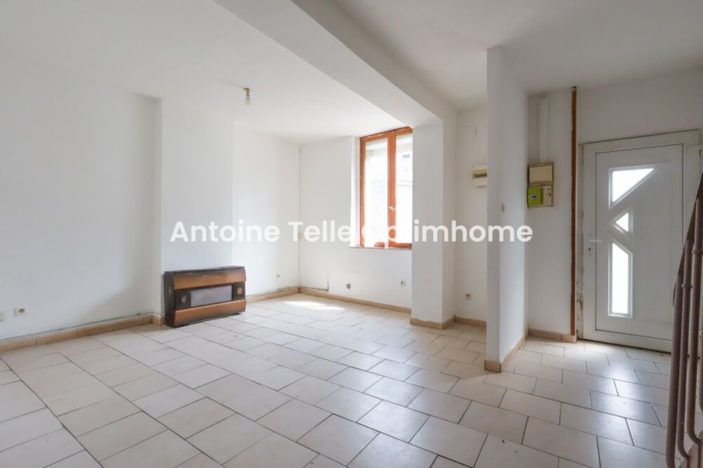 Vente Maison Le Cateau 59360 - Opportunité d'investissement - Maison de deux chambres avec cour intérieure Le cateau cambresis
