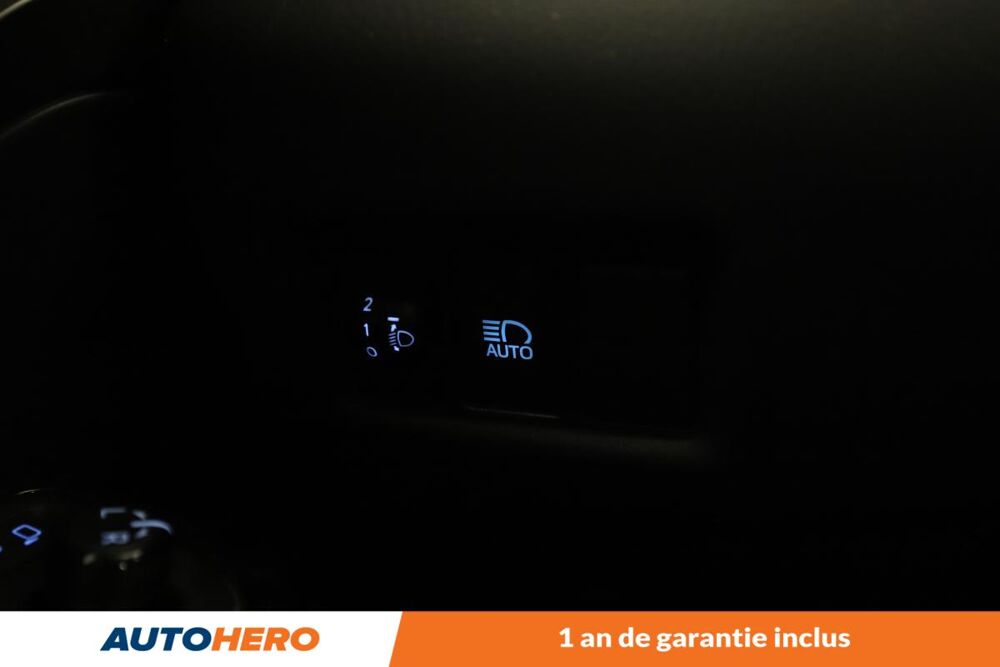 C-HR 2.0 Hybride Distinctive 184 ch 2020 occasion 92130 Issy-les-Moulineaux