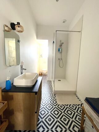  Immeuble à vendre 6 pièces 135 m²