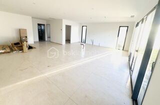  Villa à vendre 4 pièces 130 m²