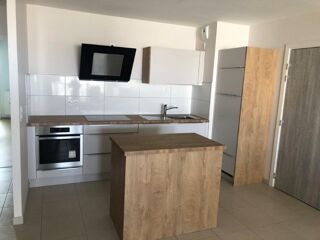  Appartement à louer 3 pièces 71 m²
