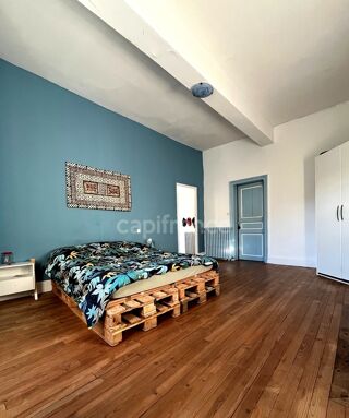  Immeuble à vendre 6 pièces 195 m²