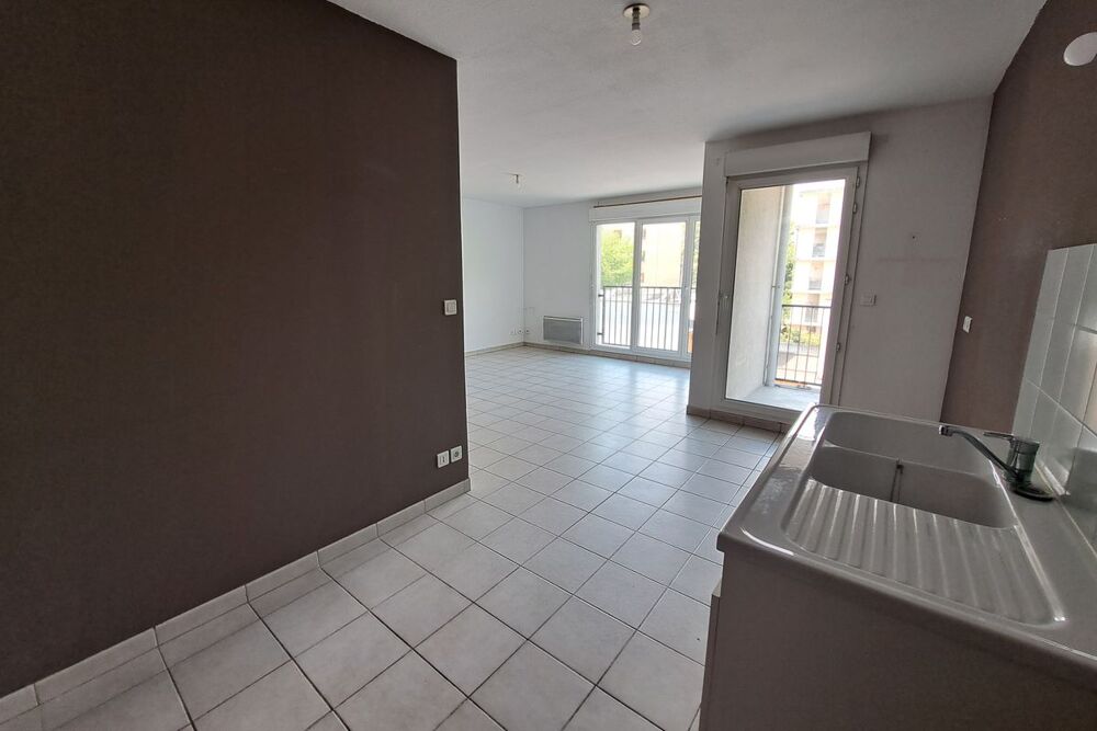 Vente Appartement T2 de 53 m² à Vaulx-en-Velin au prix de vente de 115 000 € Vaulx en velin