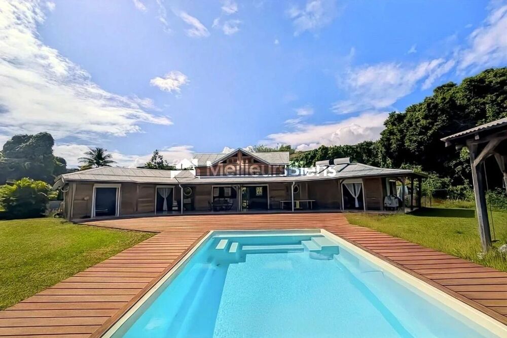 à vendre  Maison Goyave (97128)