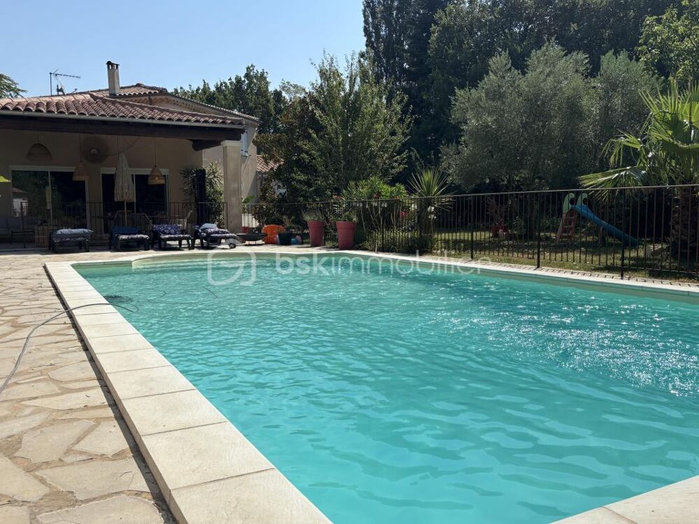 Vente Villa ENSEMBLE IMMOBILIER - 2 HABITATIONS - 5 CHAMBRES - 3 GARAGES - PISCINE & SPA Savasse Montelimar