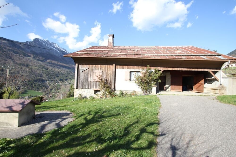 À Vendre : Ancien Corps de Ferme à Rénover -secteur recherché de Thônes (74)