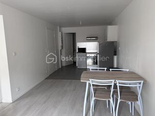  Appartement à louer 2 pièces 32 m²