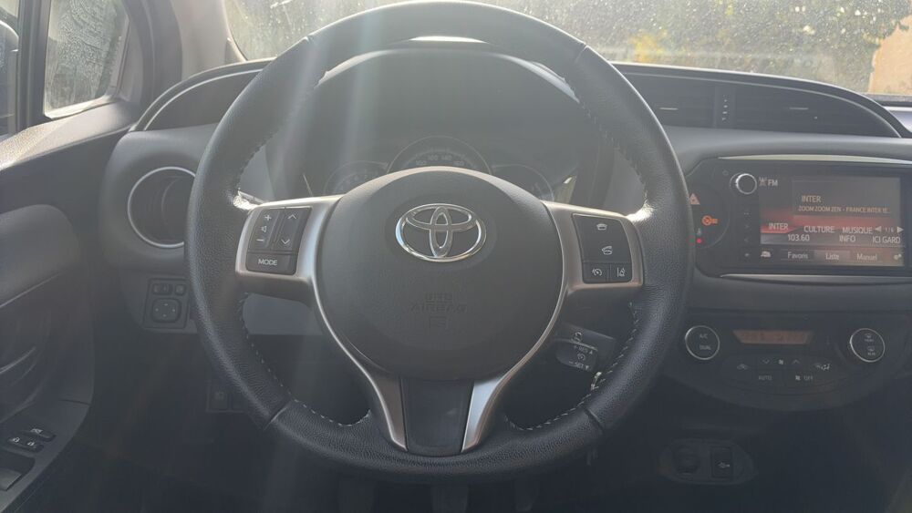 Yaris 1.0 VVT-i 69 Dynamic 2016 occasion 13750 Plan D Orgon