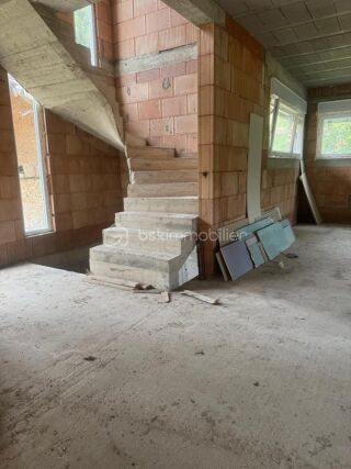  Immeuble � vendre 12 pi�ces 382 m�