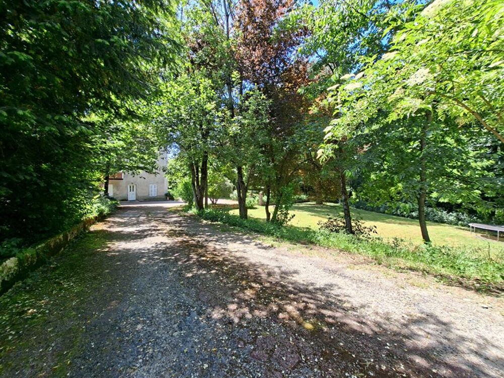Maison Blanzy 9 pièce(s) 230 m2
