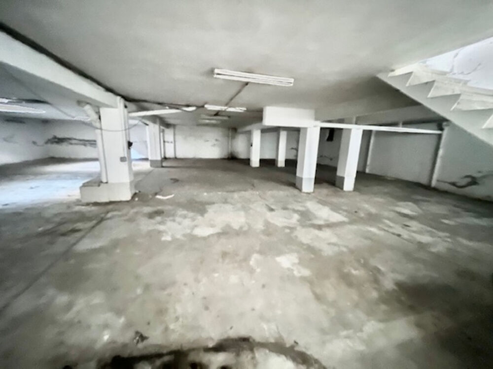 Vente Immeuble ensemble immobilier de deux lots, un local commercial et un parking de 350 m² en centre ville Perpignan