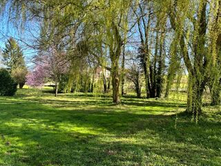  Maison � vendre 8 pi�ces 234 m�