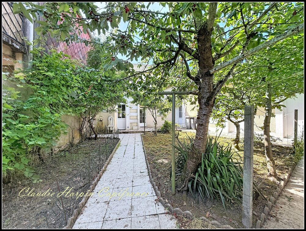 Maison à vendre 6 pièces PARTHENAY (79) - 4 Ch - parcelle d'environ 250 m² -proche centre ville