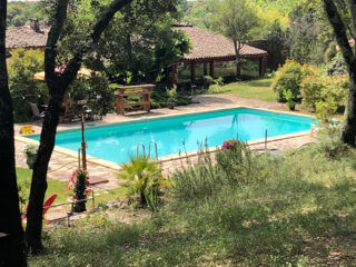  Propriété/château à vendre 15 + pièces 750 m²