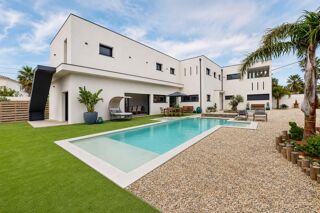  Maison à vendre 11 pièces 505 m²