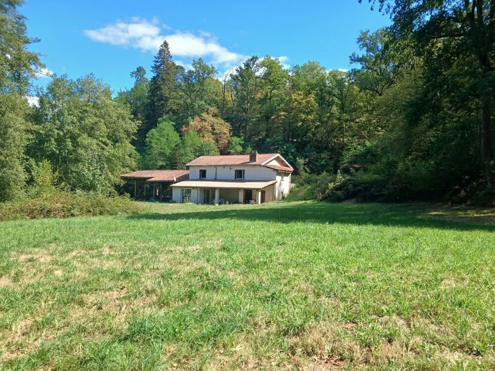 Fermette de caractère avec 3,6 hectares de terrain  Hameau de Sermentizon