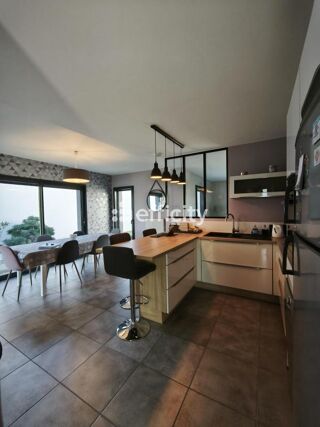  Maison � vendre 6 pi�ces 143 m�