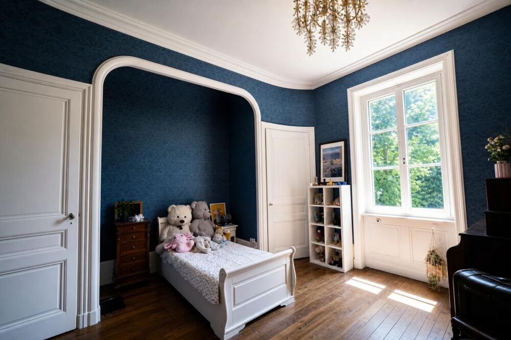 à vendre  Propriété/château Neuville-sur-Ain (01160)