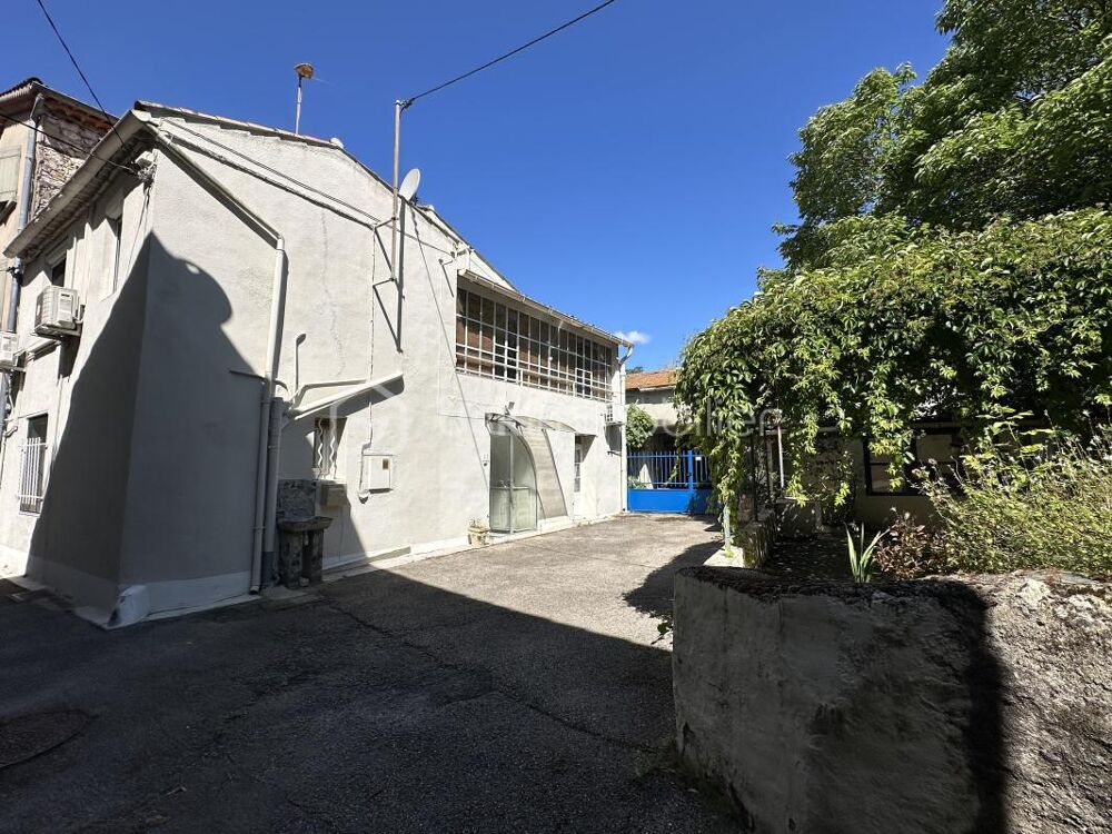 Maison de village R+1, 75m² , 2 cchambres, cour extérieure de 33m²