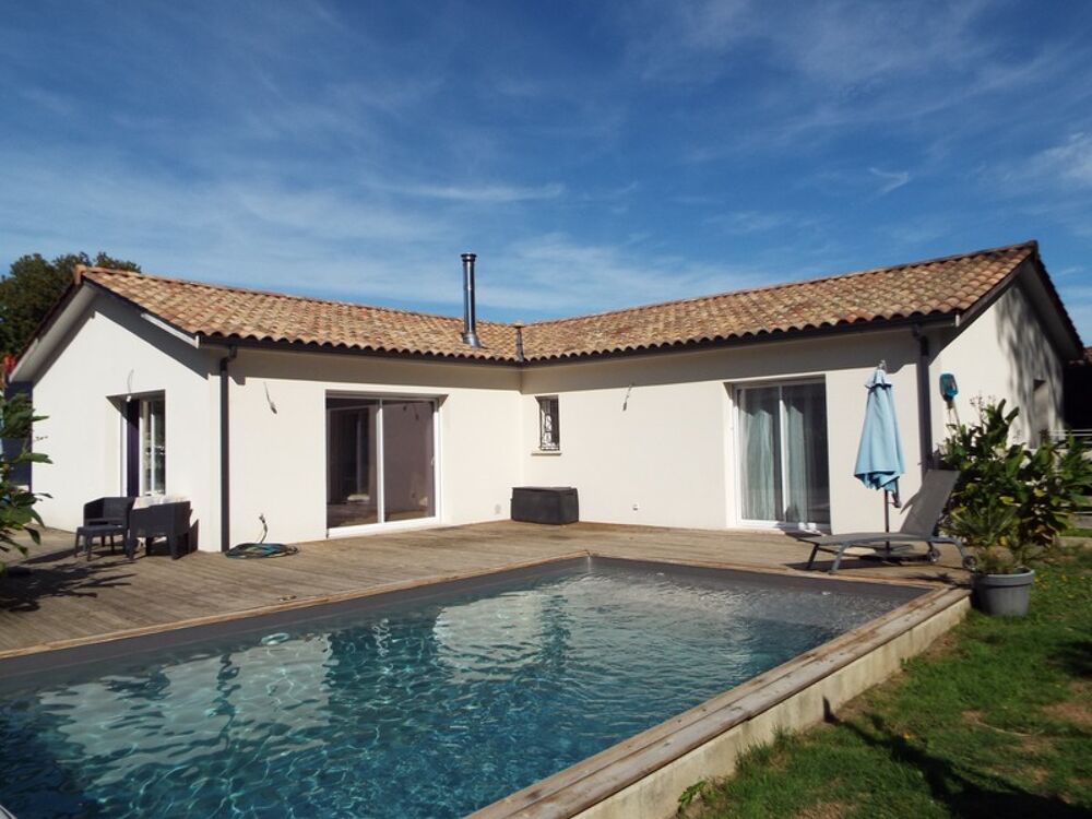 Vente Maison Maison à vendre maison 4 chambres sur terrain de 907 m2 Saint vivien de medoc