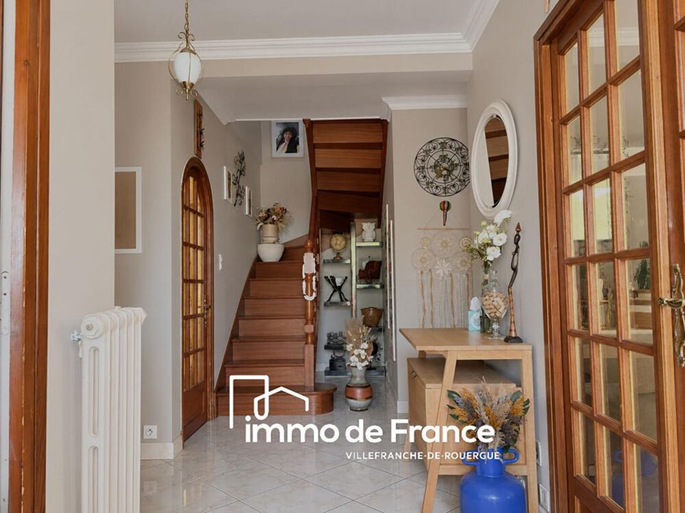 Vente Maison Maison T6 sur deux niveaux , garage et terrain Villefranche de rouergue
