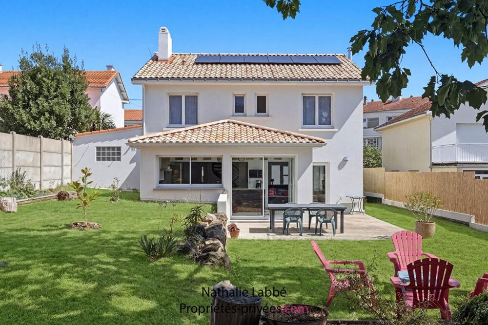 Vente Maison Maison Pornic Centre 6 pièce(s) 155 m2 - Terrain clos de 722 m² Pornic