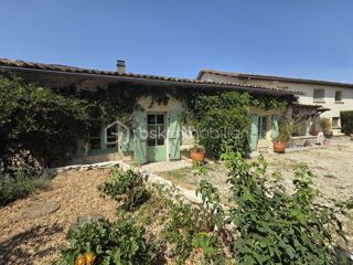  Maison � vendre 7 pi�ces 220 m�