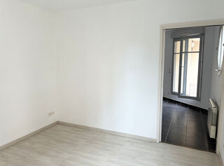  Appartement à louer 2 pièces 38 m²