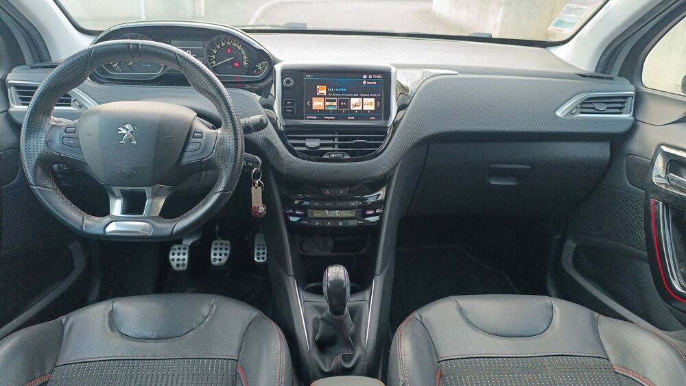 208 1.2 Puretech 110 GT-Line - Entretien constructeur 2018 occasion 26200 Montelimar