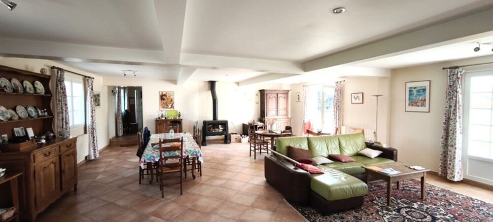 Vente Maison ÉLÉGANTE MAISON FAMILIALE DE 231 m² – 4 CHAMBRES – TERRAIN ARBORÉ DE 2 390 m² – AXE PARIS / AMIENS Lihus