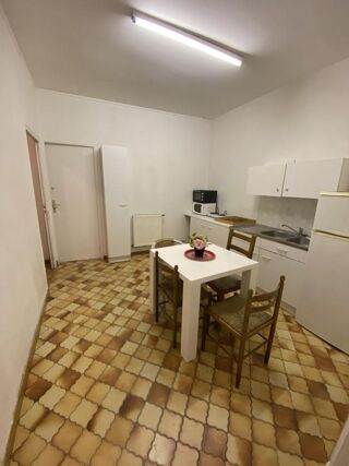  Appartement à louer 3 pièces 55 m²