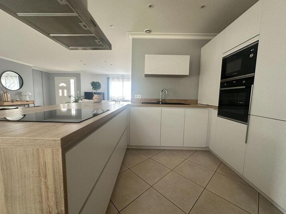 Vente Maison Plain-pied Sainte Luce sur Loire 6 pièce(s) 130 m2 Sainte luce sur loire