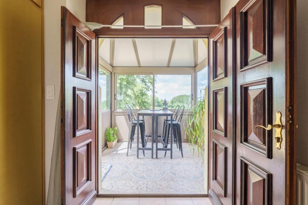 Maison de 9 pièces de 254 m² à Mirecourt