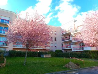  Appartement à louer 3 pièces 62 m²