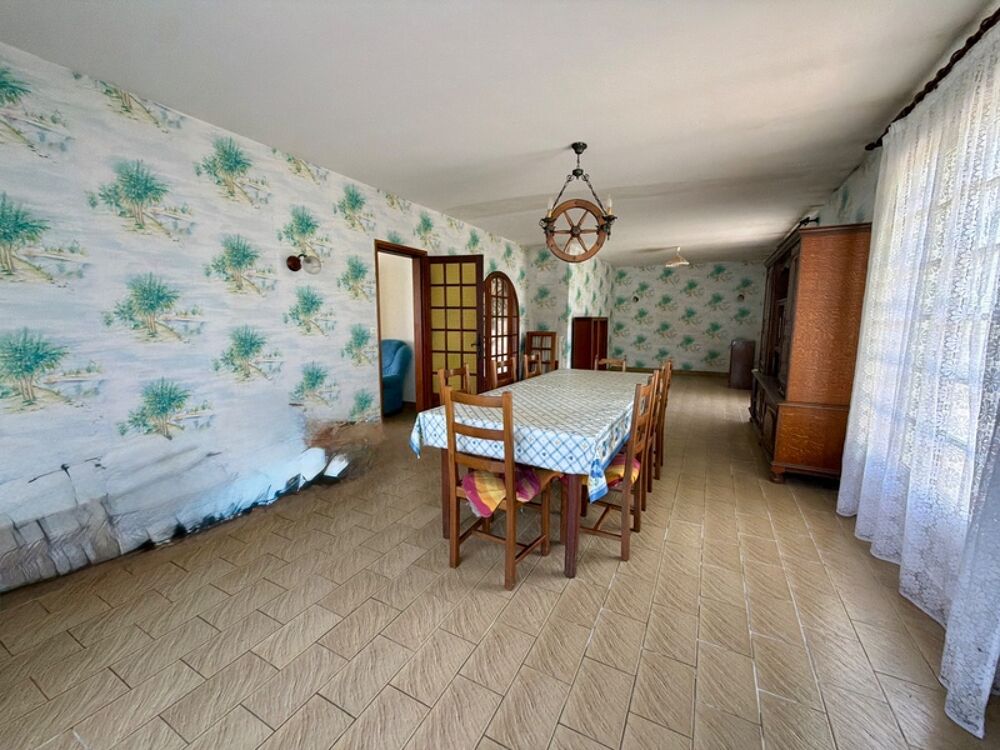 Maison à vendre 8 pièces (56)