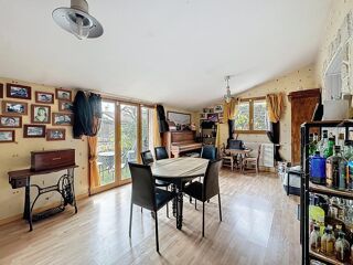  Villa  vendre 8 pices 160 m