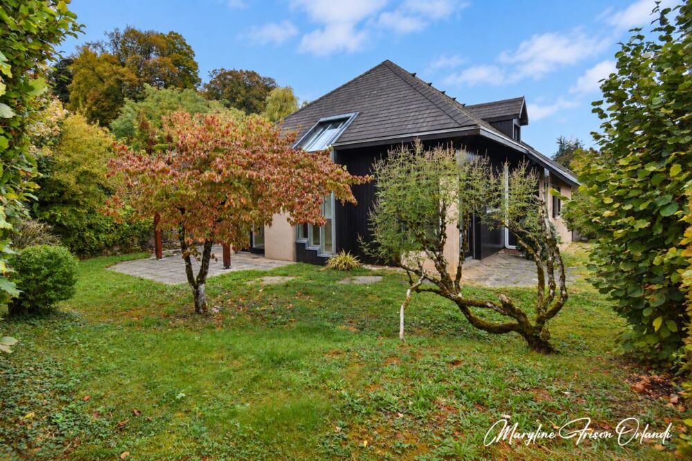 Vente Maison Maison d'architecte de 157 m², volumes remarquables et beau potentiel Barberaz