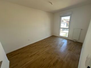  Appartement à louer 2 pièces 40 m²